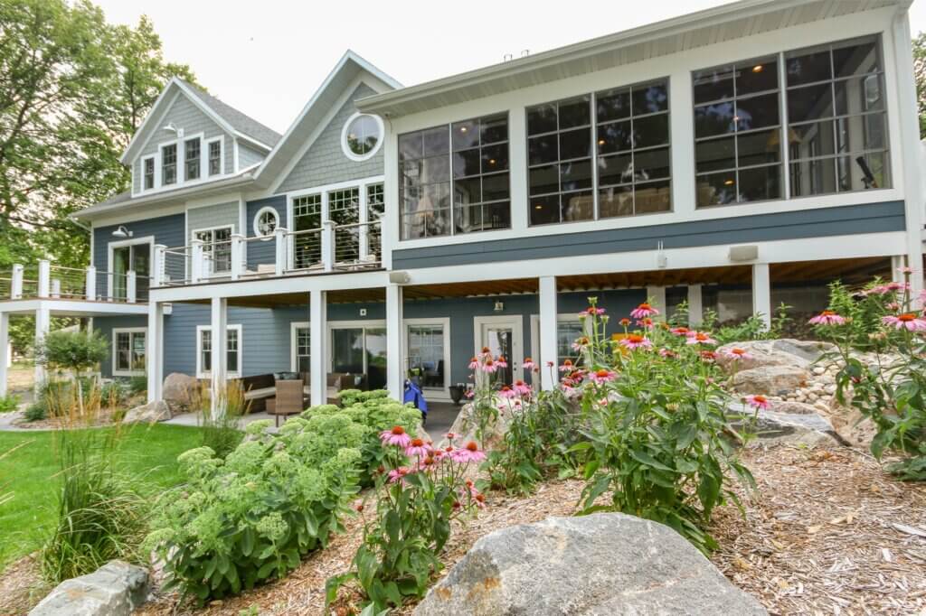 Xexterior Lakeside 4